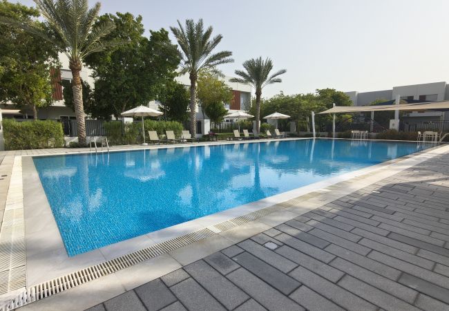Villa in Dubai - Spacious 3BR Villa | Villanova | Gated Community