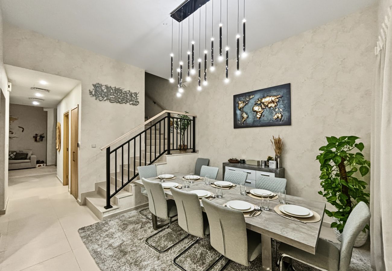 Villa in Dubai - Spacious 3BR Villa | Villanova | Gated Community