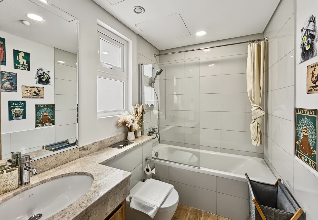 Villa in Dubai - Spacious 3BR Villa | Villanova | Gated Community