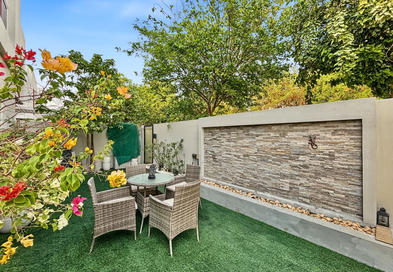Villa in Dubai - Spacious 3BR Villa | Villanova | Gated Community