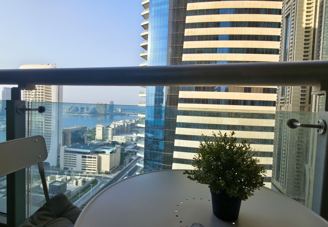 Apartment in Dubai - Bright & Spacious 1BD in Dubai Marina
