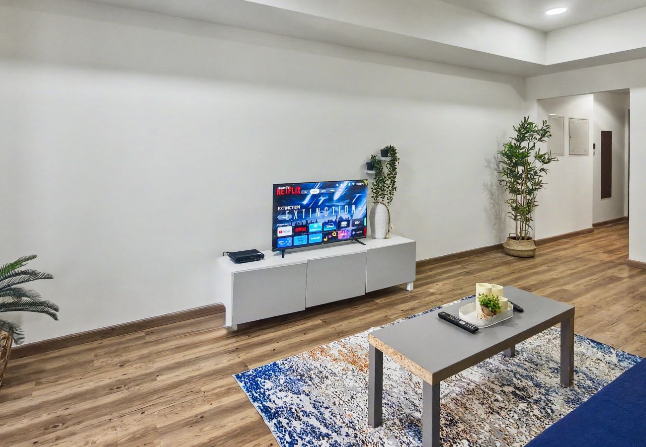 Apartment in Dubai - Bright & Spacious 1BD in Dubai Marina