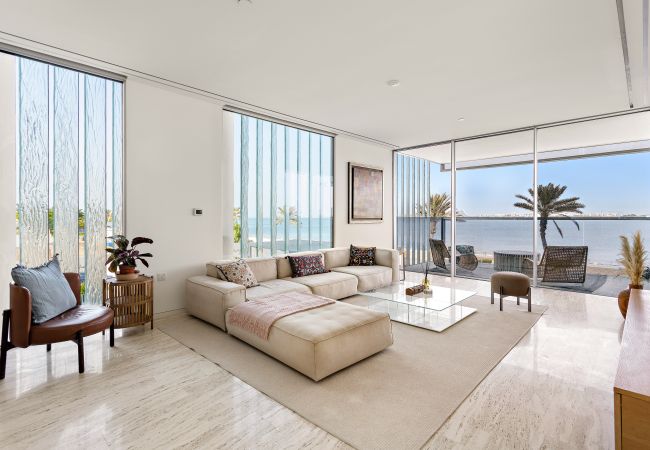 Apartment in Dubai - Muraba Dia | Ultra-Luxe Sea View Residence