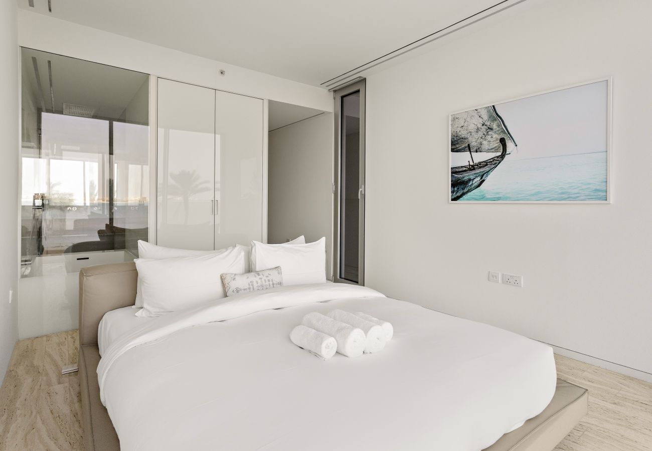 Apartment in Dubai - Muraba Dia | Ultra-Luxe Sea View Residence