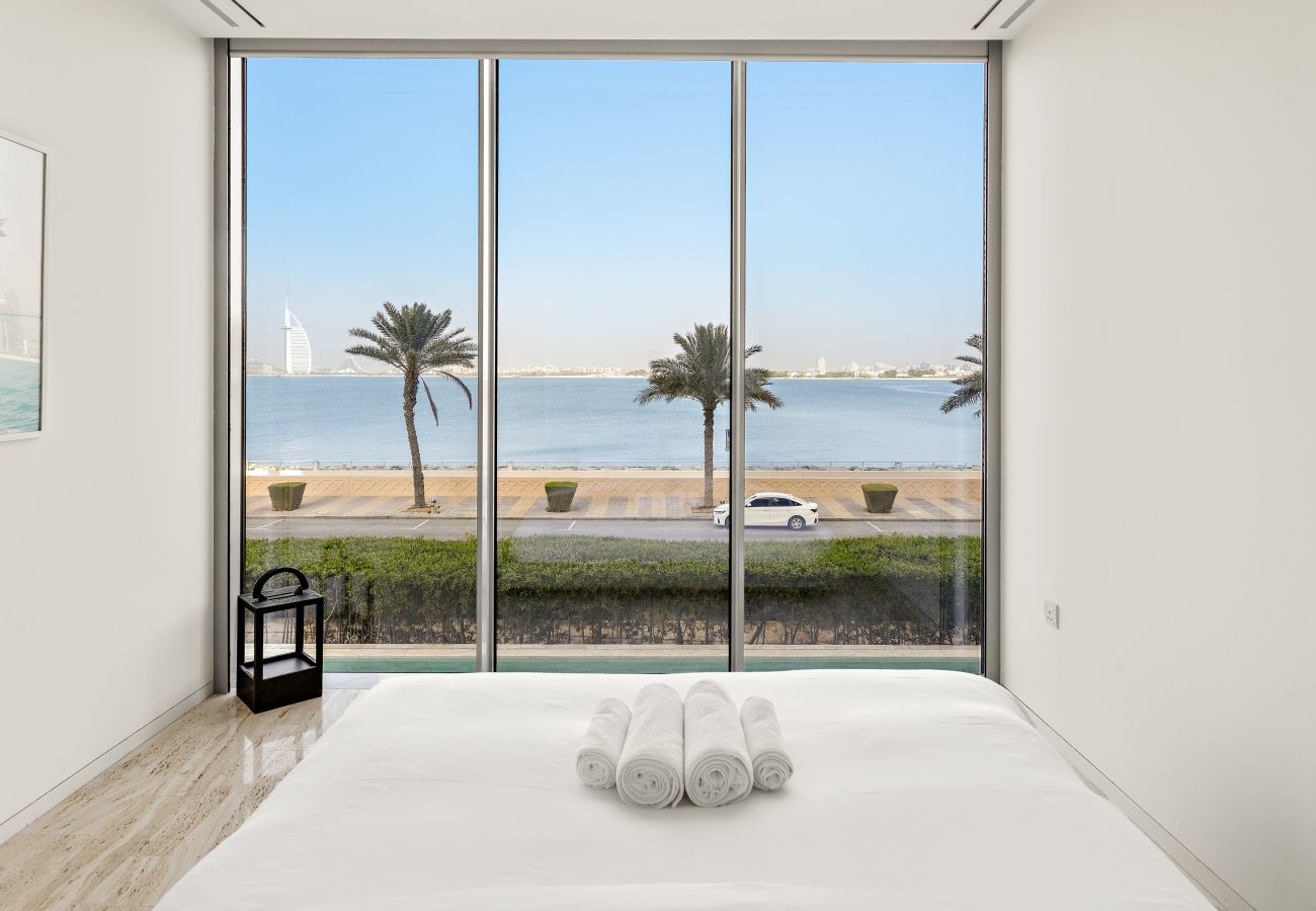 Apartment in Dubai - Muraba Dia | Ultra-Luxe Sea View Residence