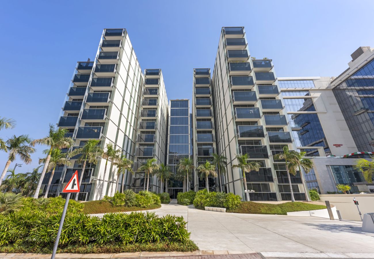 Apartment in Dubai - Muraba Dia | Ultra-Luxe Sea View Residence