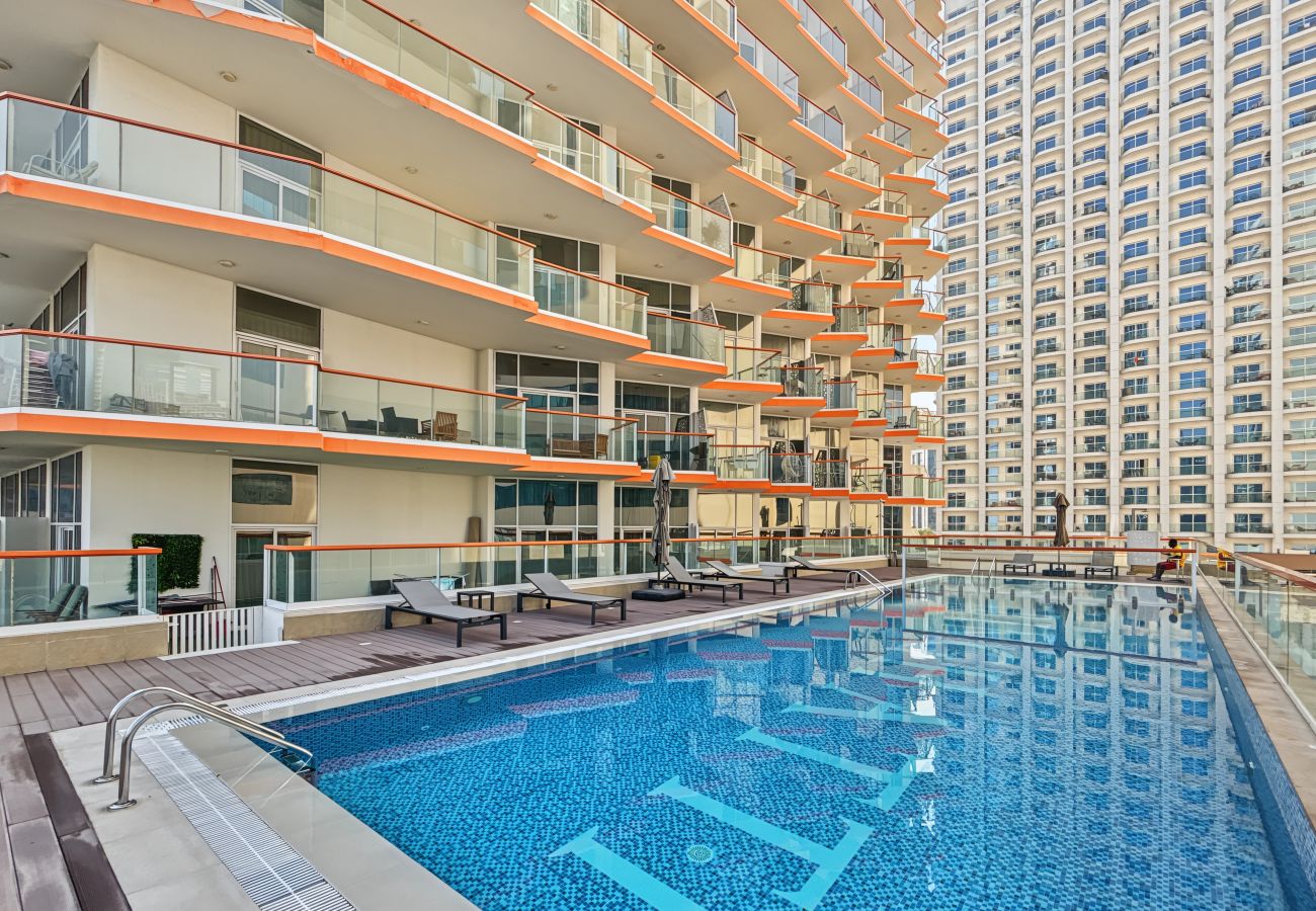 Apartment in Dubai - New Stylish Studio | Canal & Burj Khalifa Views