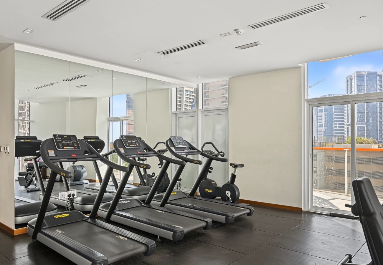 Apartment in Dubai - New Stylish Studio | Canal & Burj Khalifa Views