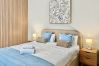 Apartment in Dubai - Brand-New Stylish Studio | High Floor | Stunning Canal Views