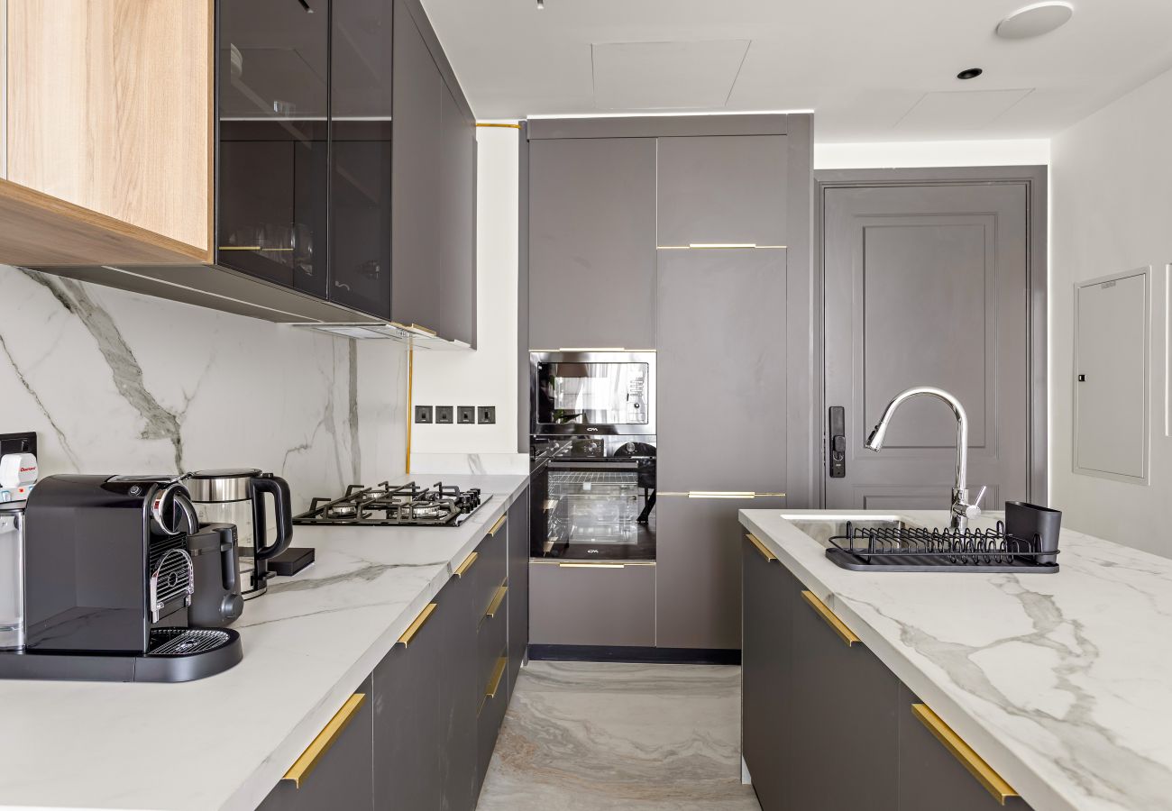 Apartment in Dubai - Elegant 1 BD  with Dubai Skyline Views in Arjan