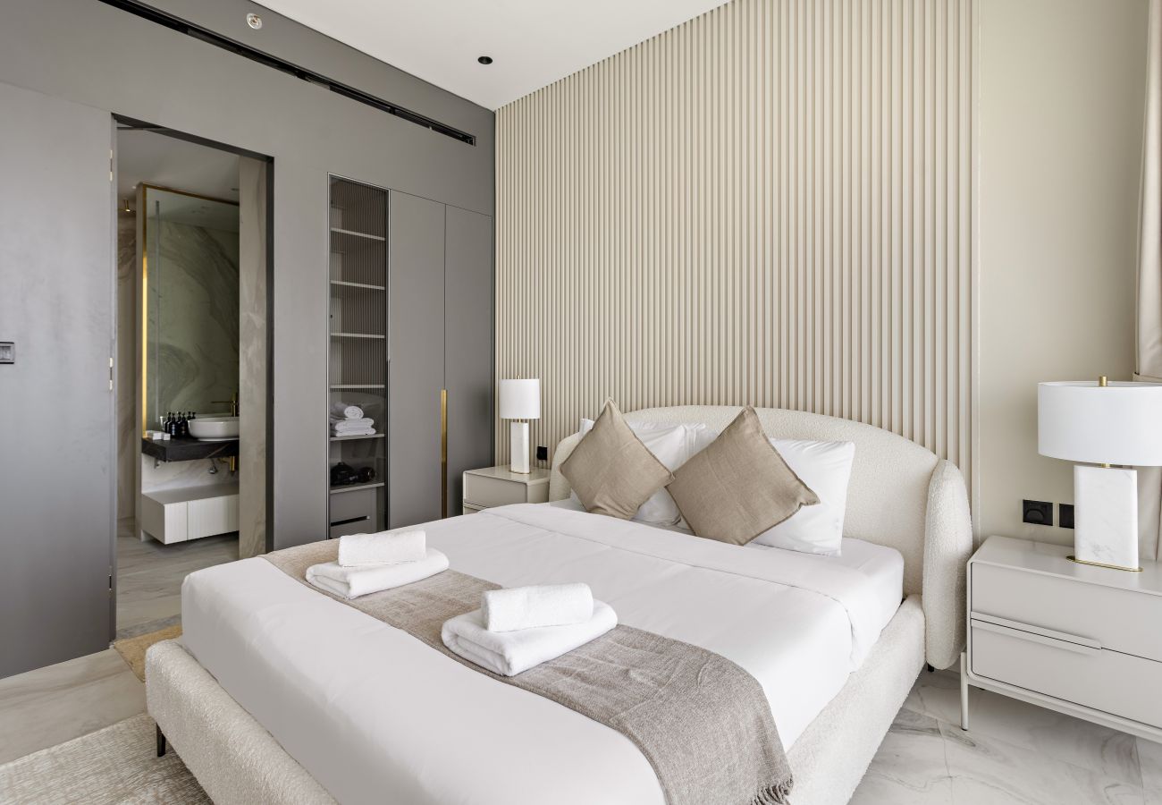 Apartment in Dubai - Elegant 1 BD  with Dubai Skyline Views in Arjan
