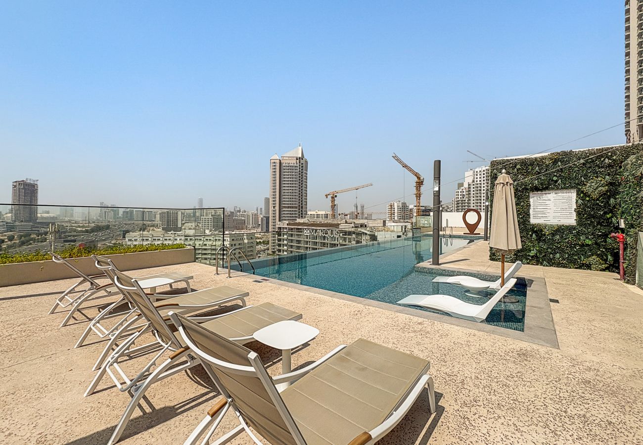 Apartment in Dubai - Elegant 1 BD  with Dubai Skyline Views in Arjan
