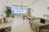Apartment in Dubai - Luxury 3BD Apartment in Palm Jumeirah | Marina Views & Stunning Sunsets